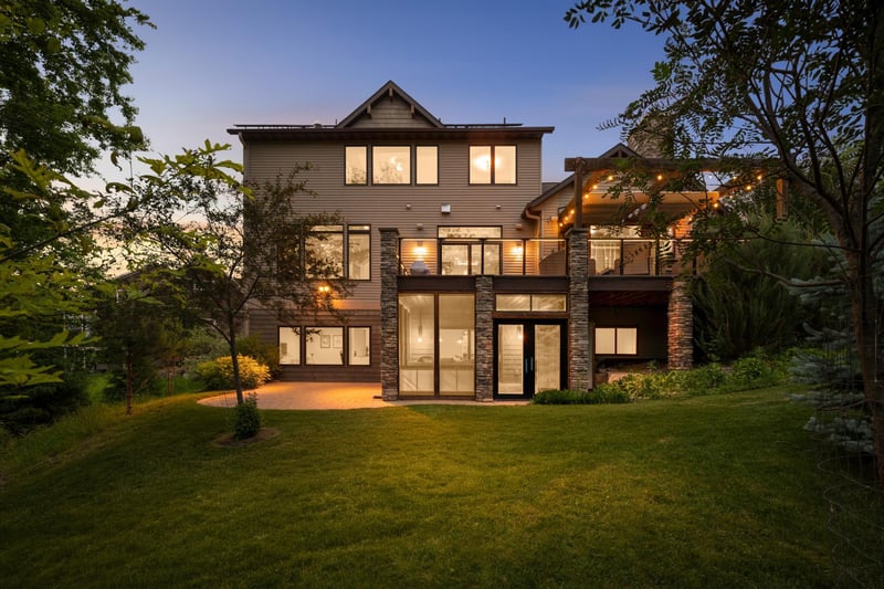 15270 Branch Cir, Lakeville, MN 55306