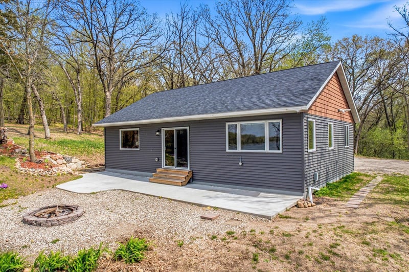 20225 Langevin Dr, Richmond, MN 56368