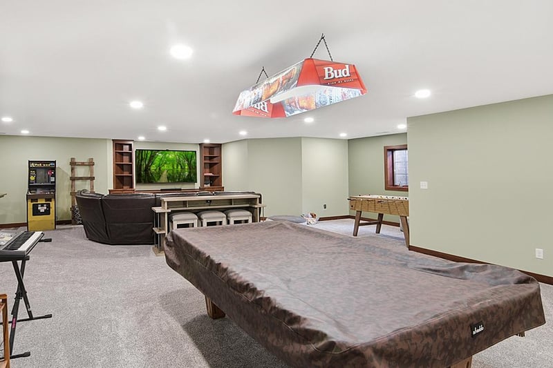 11 Moon Cir, Saint Cloud, MN 56301