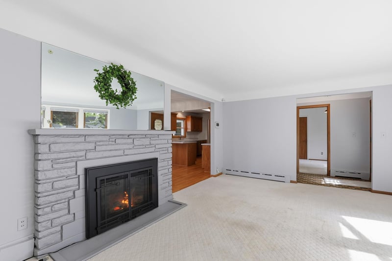5101 Oxford Ave, Edina, MN 55436