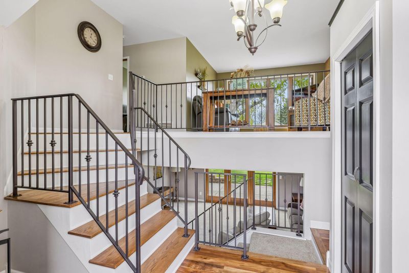 5679 Erik Ln, Shoreview, MN 55126