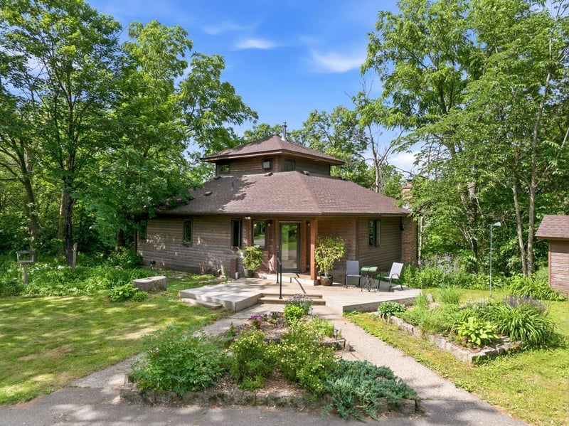 2670 310th St, Cannon Falls, MN 55009