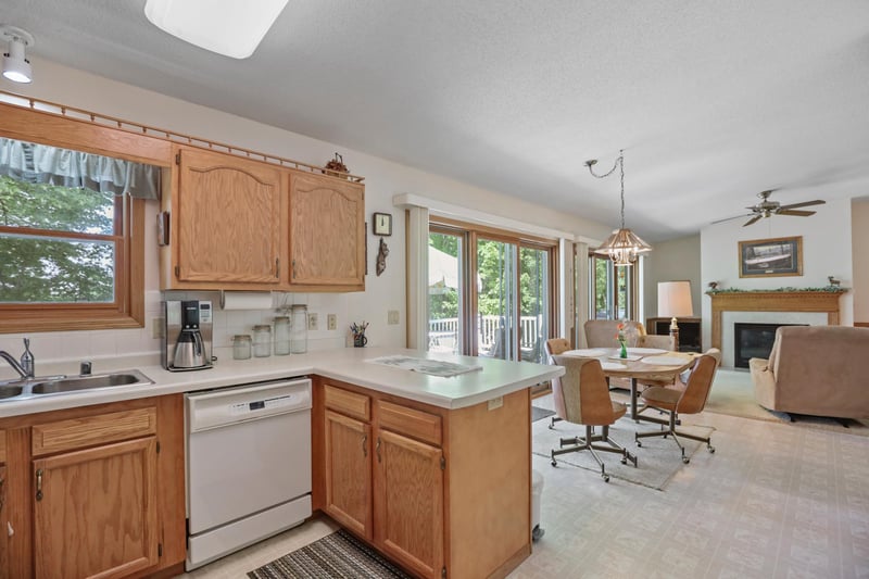 22818 Stavenau Ln, Elysian, MN 56028
