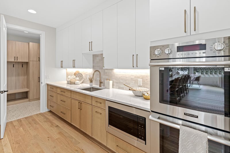 6100 Abbott Ave S, Edina, MN 55410