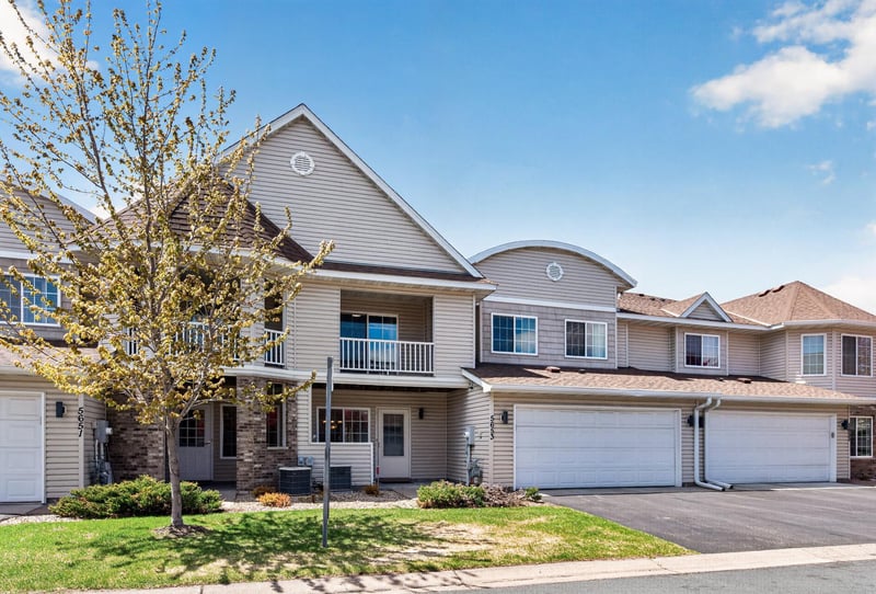 5653 100th Ln N, Brooklyn Park, MN 55443