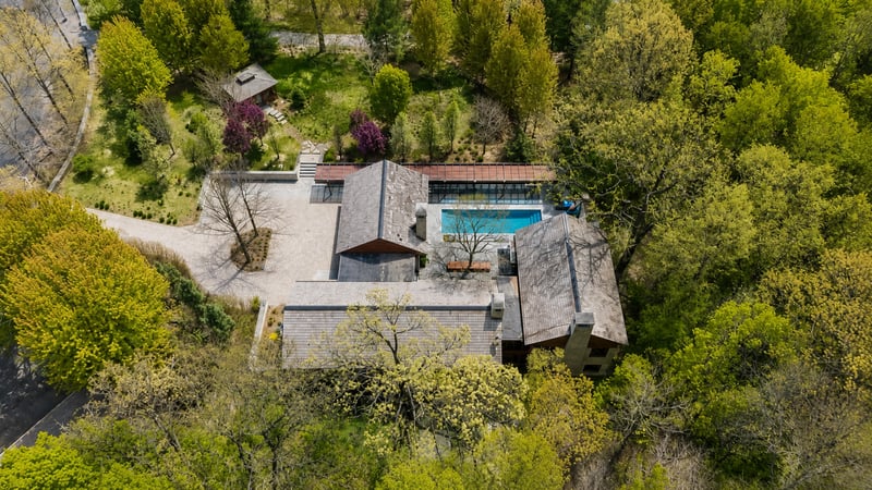 20545 Linden Rd, Deephaven, MN 55331