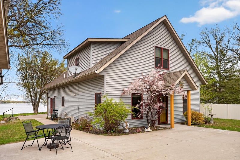 20567 Scott Dr, Pine City, MN 55063