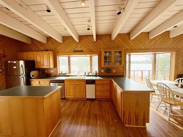 10165 Teepee Trl, Iron River, WI 54847