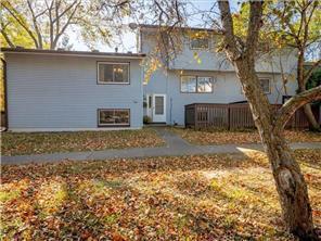 4819 Grenwich Way N, Oakdale, MN 55128
