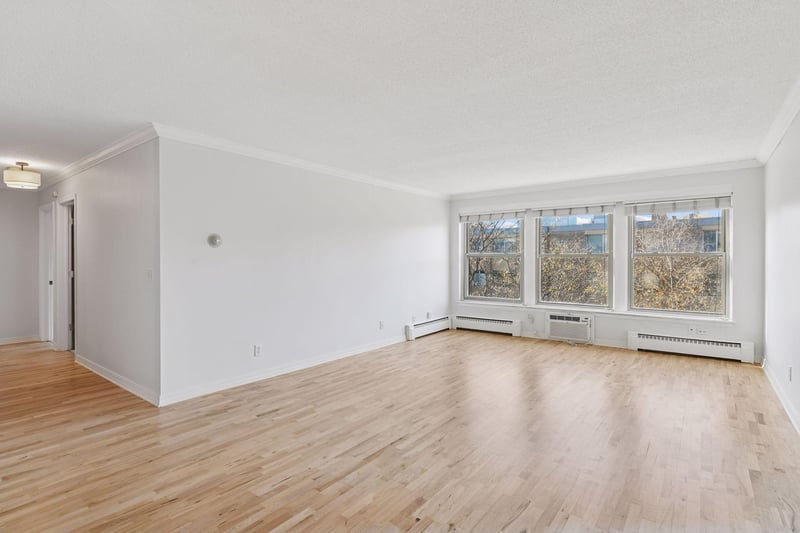 821 Douglas Ave #304, Minneapolis, MN 55403