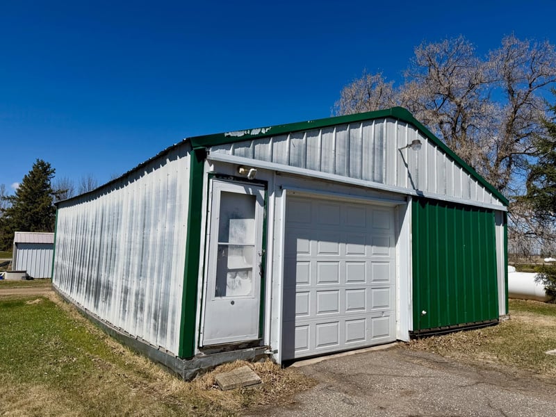 541 Main St N, Greenbush, MN 56726