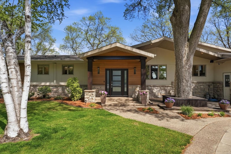 14171 Skyline Dr, Spicer, MN 56288