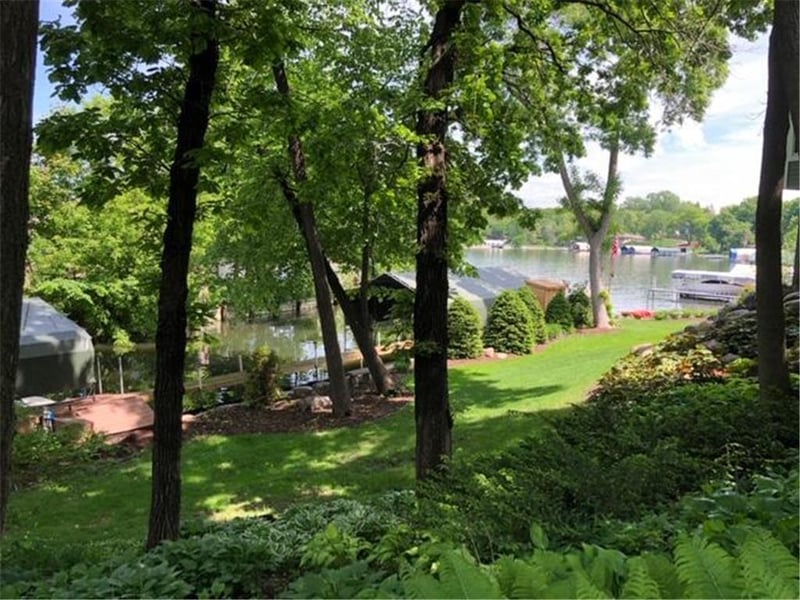21500 Excelsior Blvd, Greenwood, MN 55331