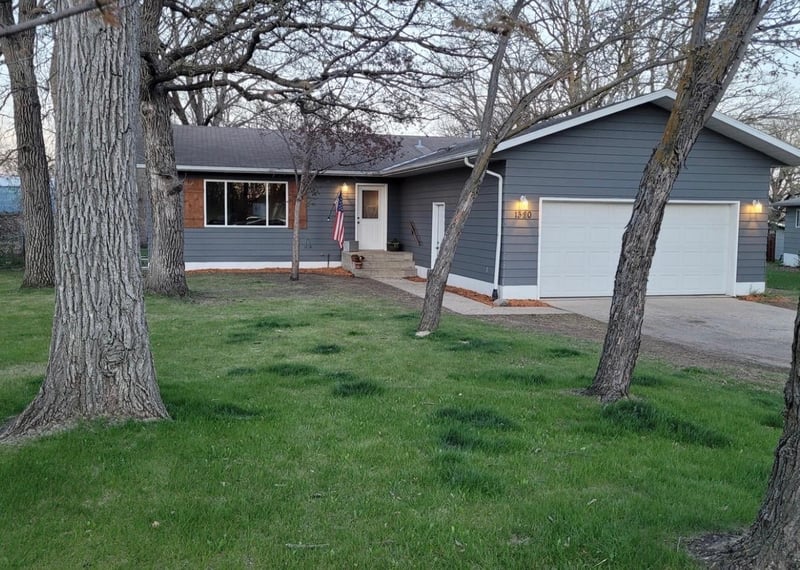 1320 Lori Ave, Detroit Lakes, MN 56501