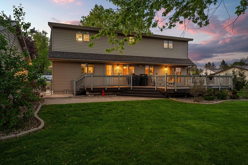406 NE Grove St, Brownsdale, MN 55918