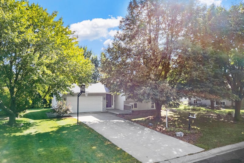 6542 Black Duck Dr S, Lino Lakes, MN 55014