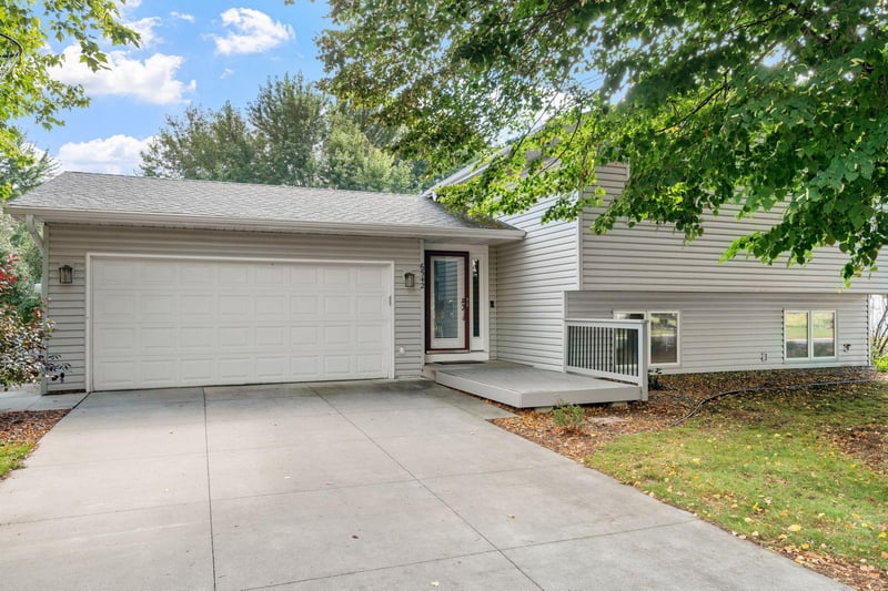 6542 Black Duck Dr S, Lino Lakes, MN 55014
