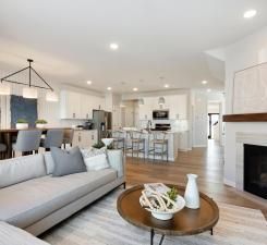 9228 Larimar Trl, Eden Prairie, MN 55347