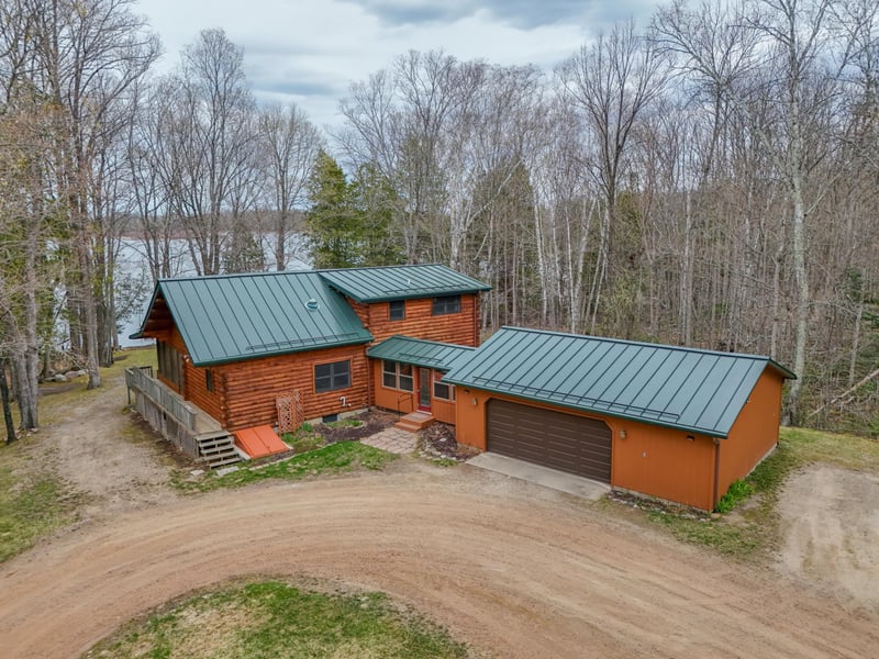39337 S Sugar Ln, Cohasset, MN 55721