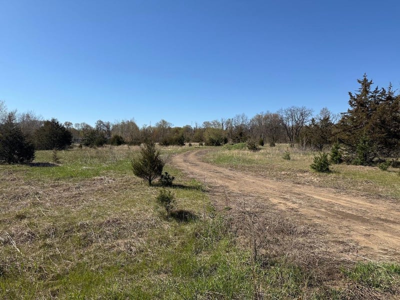 17187 62nd St, Becker, MN 55308
