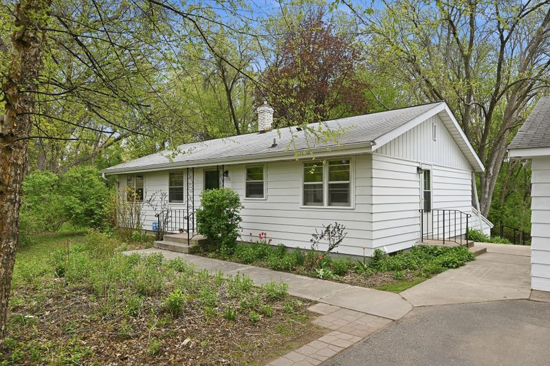4109 Windridge Cir, Hopkins, MN 55305