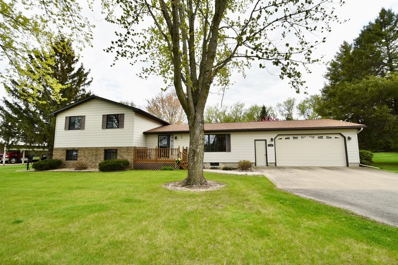 131 Walnut, Zumbrota, MN 55992