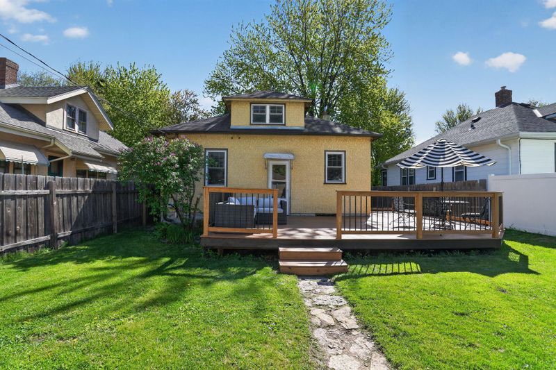 1393 Searle St, Saint Paul, MN 55130