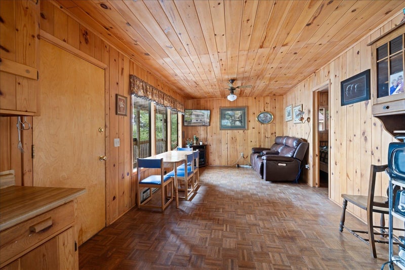 2014 W Frazer Bay Rd, Cook, MN 55723