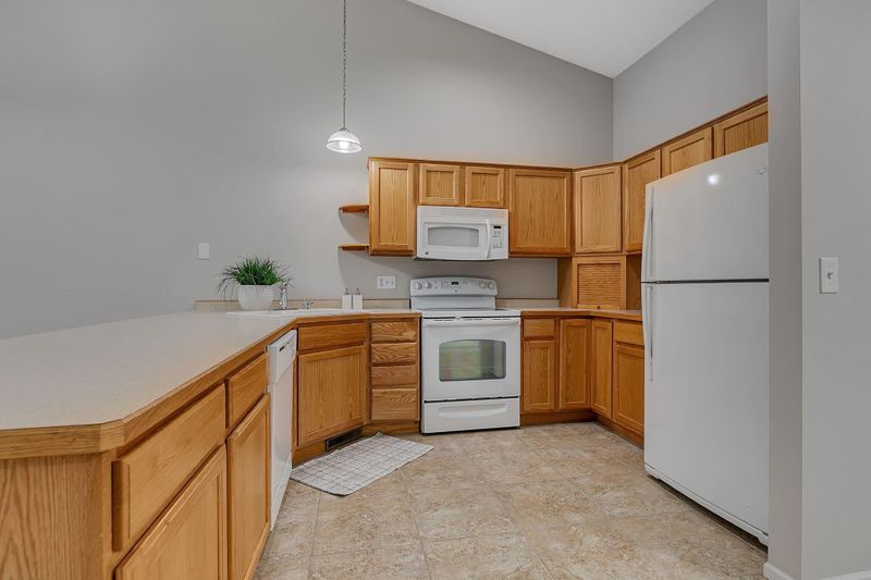 12363 Walnut Dr, Rogers, MN 55374