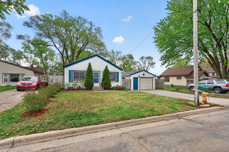 759 9th Ave S, South Saint Paul, MN 55075