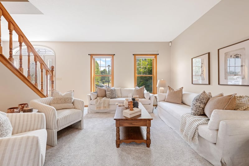 9535 Pineview Ln N, Maple Grove, MN 55369