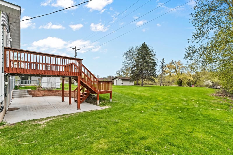 850 W 4th St, Rush City, MN 55069
