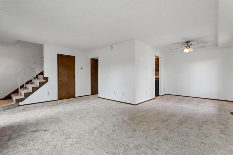 1115 Landmark Trl S, Hopkins, MN 55343