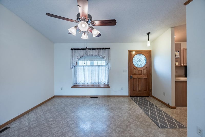 2506 21st Ave E, Hibbing, MN 55746