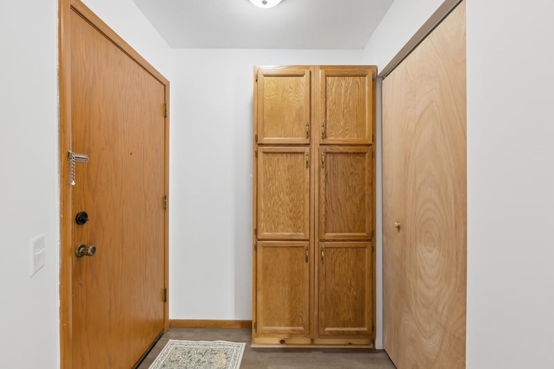 9147 Highway 55 #202, Golden Valley, MN 55427