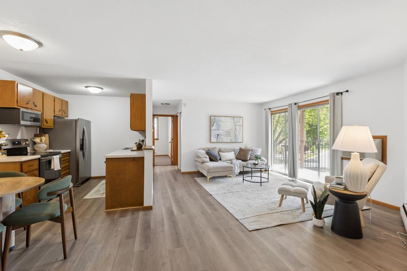 9147 Highway 55 #202, Golden Valley, MN 55427