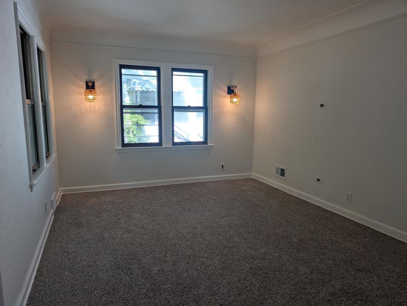 1111 Maryland Ave E, Saint Paul, MN 55106