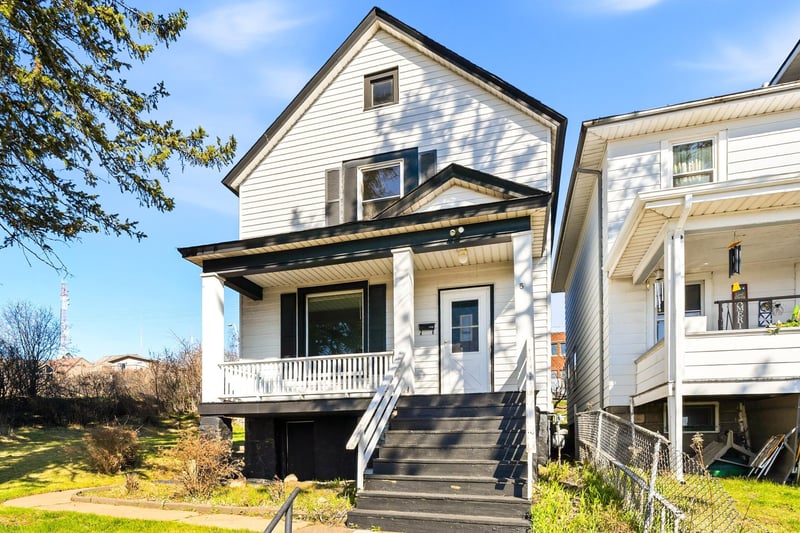 5 W 7th St, Duluth, MN 55806