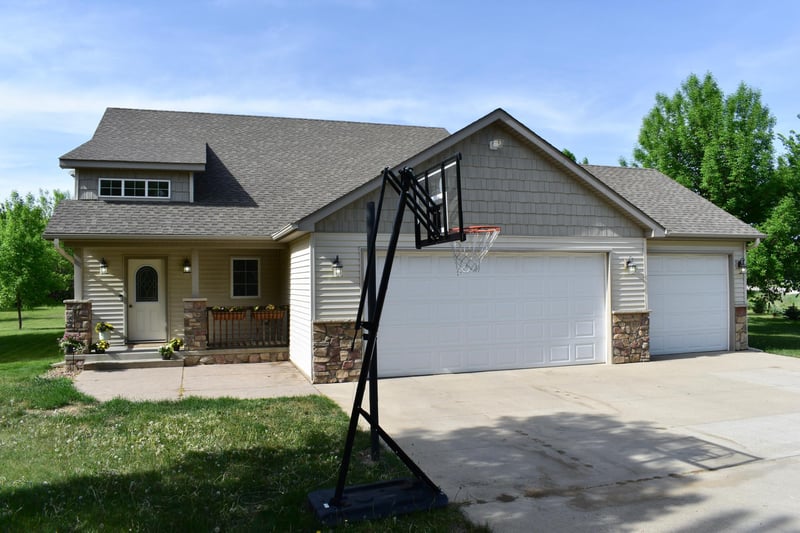 19386 Cedar Island Lake Rd, Richmond, MN 56368