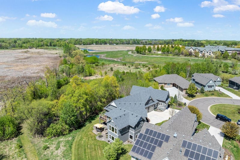 23 Phoebe Ln, North Oaks, MN 55127