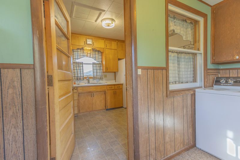 717 Elizabeth St SE, Preston, MN 55965