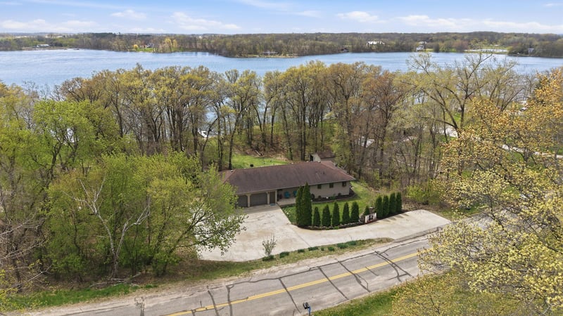 11825 Bluegill Dr, Sauk Centre, MN 56378