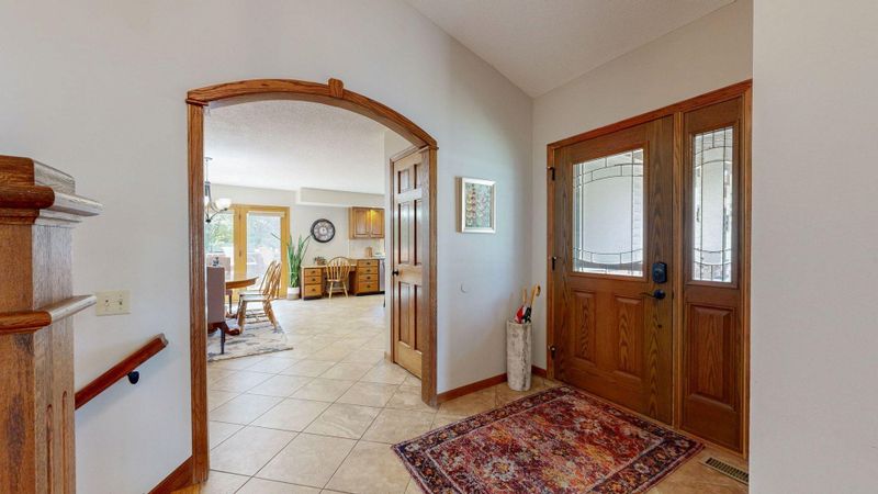 645 Farr Ct, Eau Claire, WI 54701