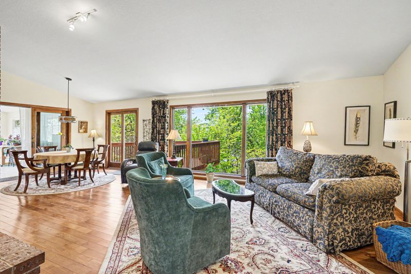 13416 Washburn Dr, Burnsville, MN 55337