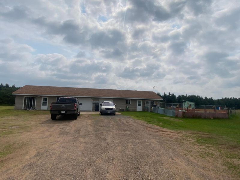 2886 E River Rd, Saint Croix Falls, WI 54024