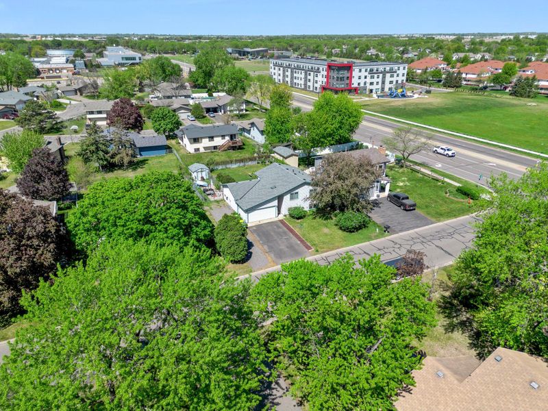 8441 Idaho Ave N, Brooklyn Park, MN 55445