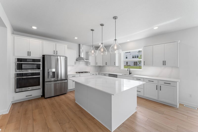 1836 Royal Blvd N, Lake Elmo, MN 55042