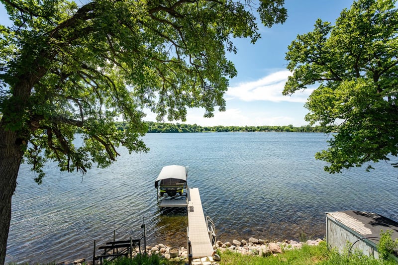 524 E Lake Cowdry Rd NW, Alexandria, MN 56308