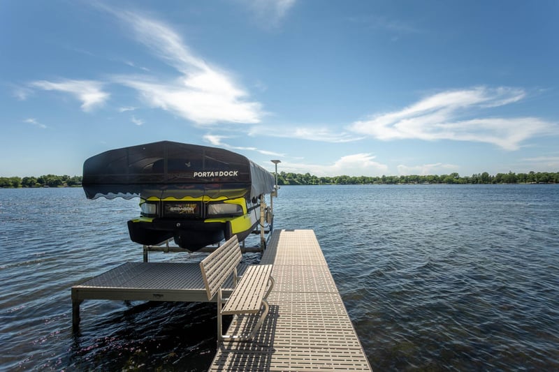 524 E Lake Cowdry Rd NW, Alexandria, MN 56308