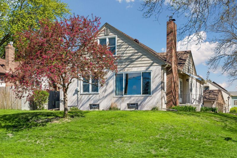 1265 Schletti St, Saint Paul, MN 55117